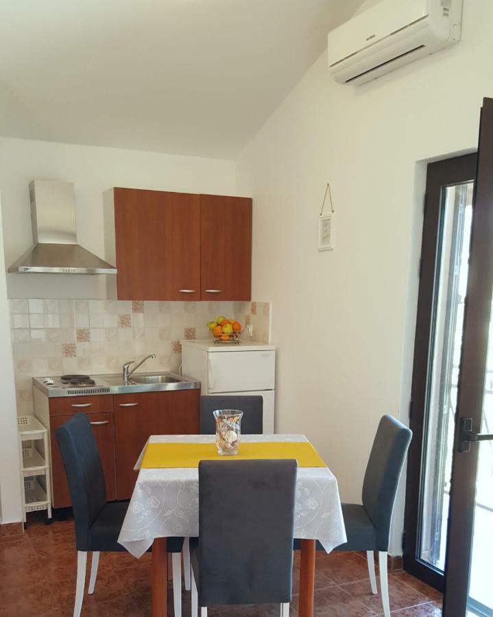 Apartments Antunovic Rogoznica  Exterior foto